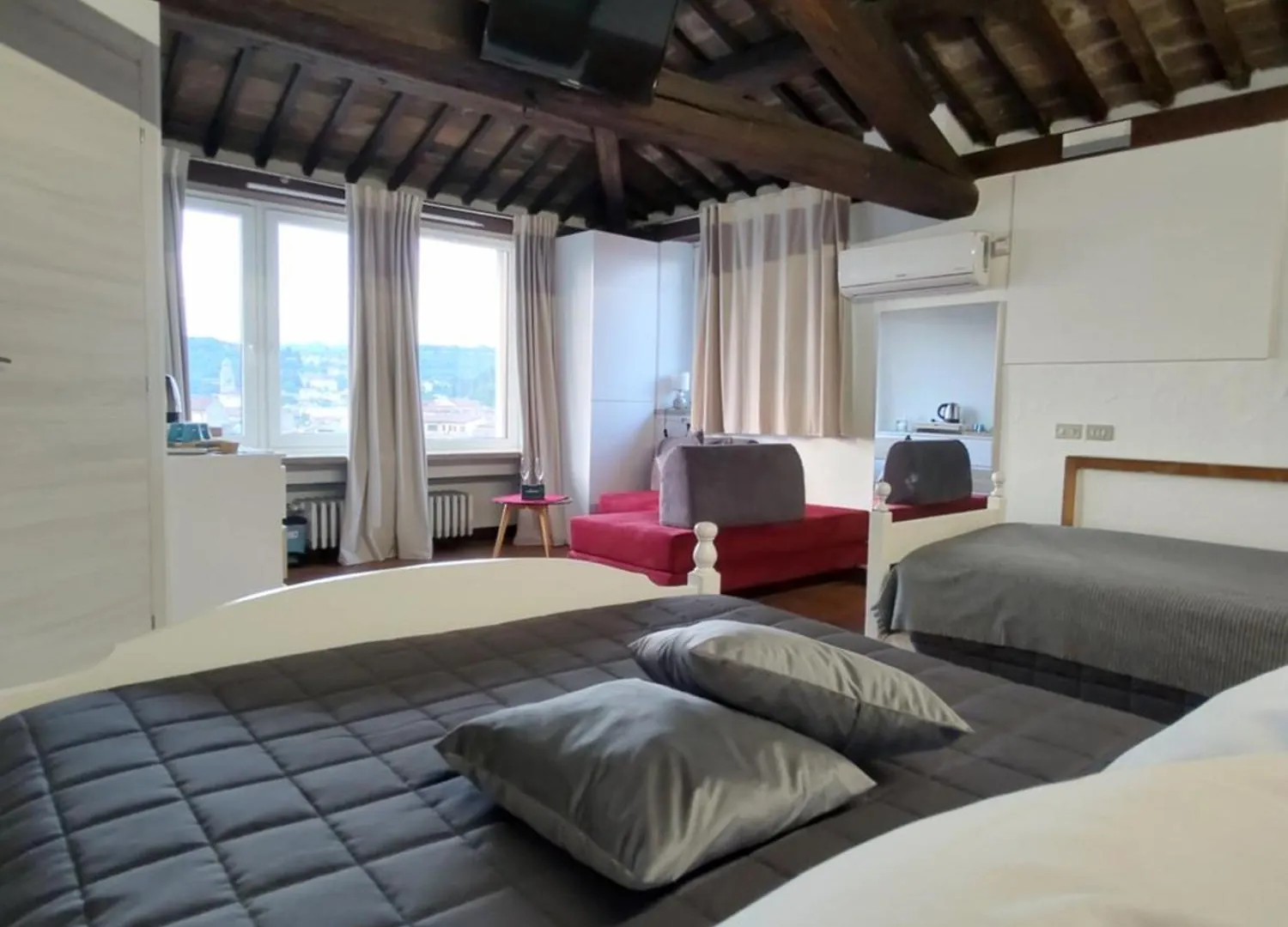 Verona Relax & Stay Rooms 0*,  Italy