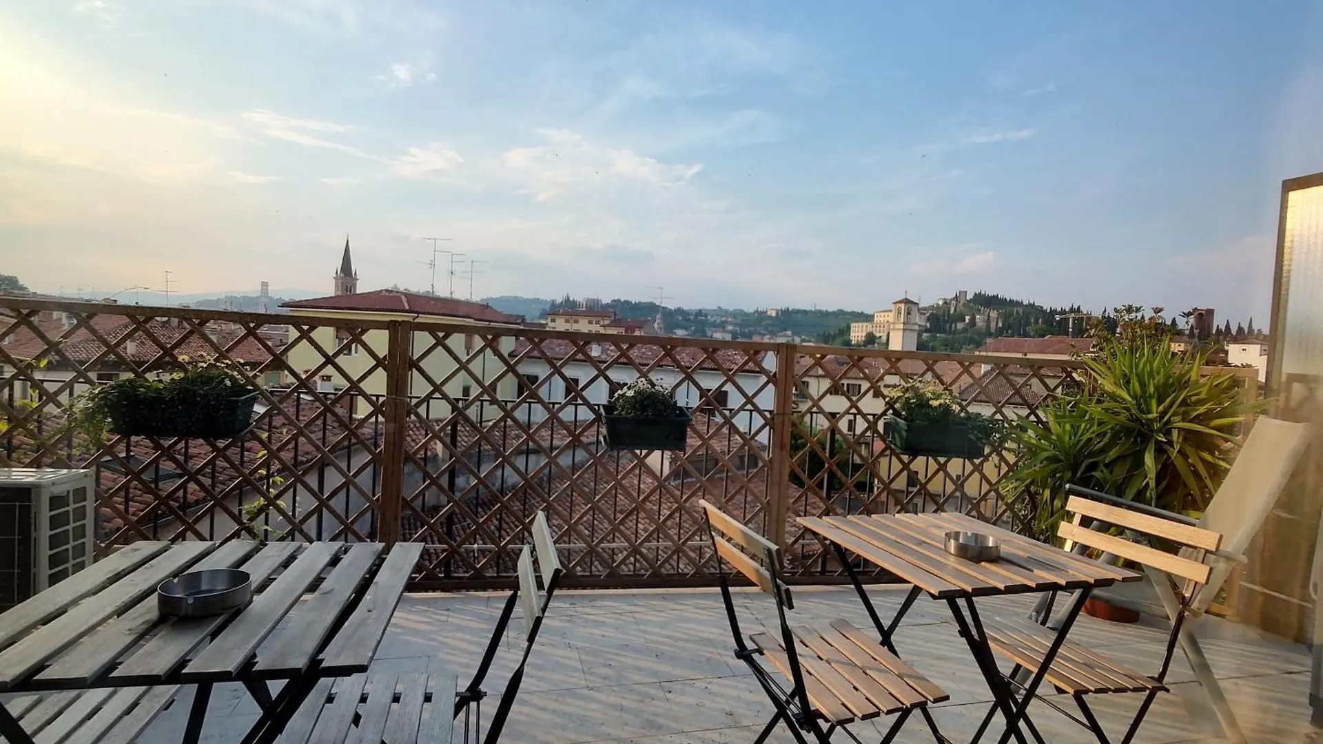 Verona Relax & Stay Rooms contacts